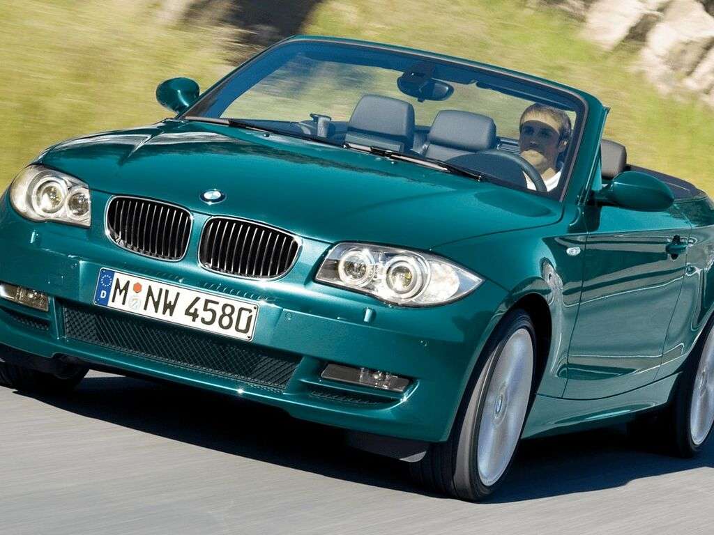 Bilmattor för BMW 1-serie E88 2008 - 2014
