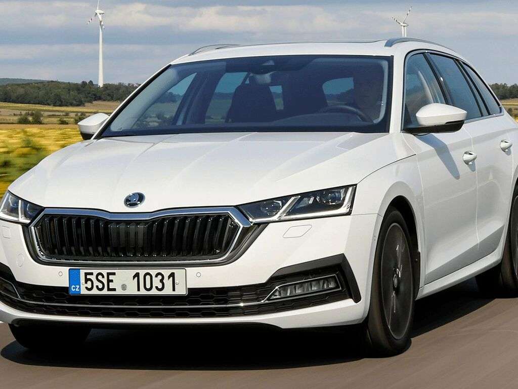 Bagagerumsmatta för Skoda Octavia 2020 - 2024