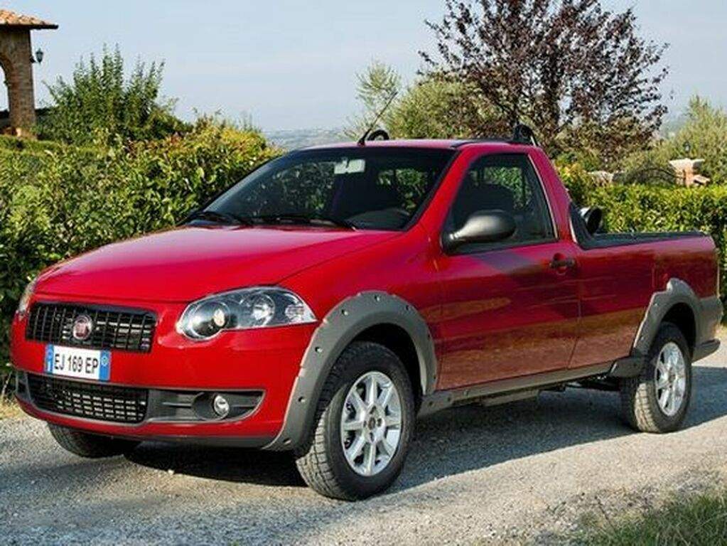 Bilmattor för Fiat Strada 2012 - 2020