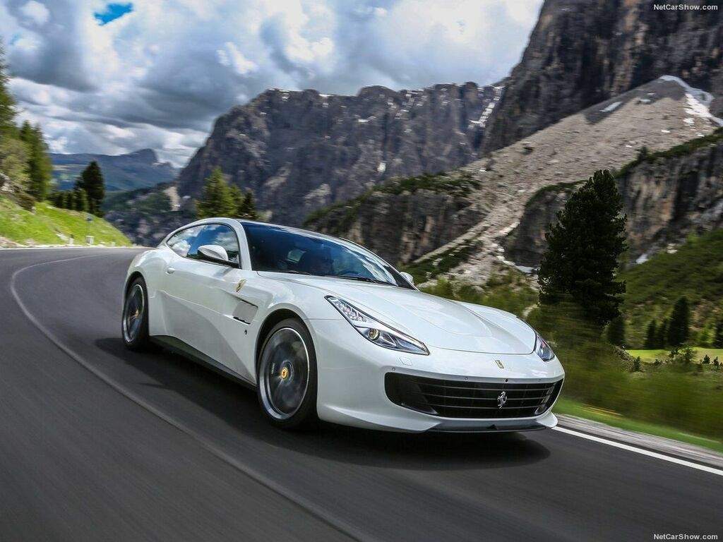 Bilmattor för Ferrari GTC4 Lusso 2016 - 2020