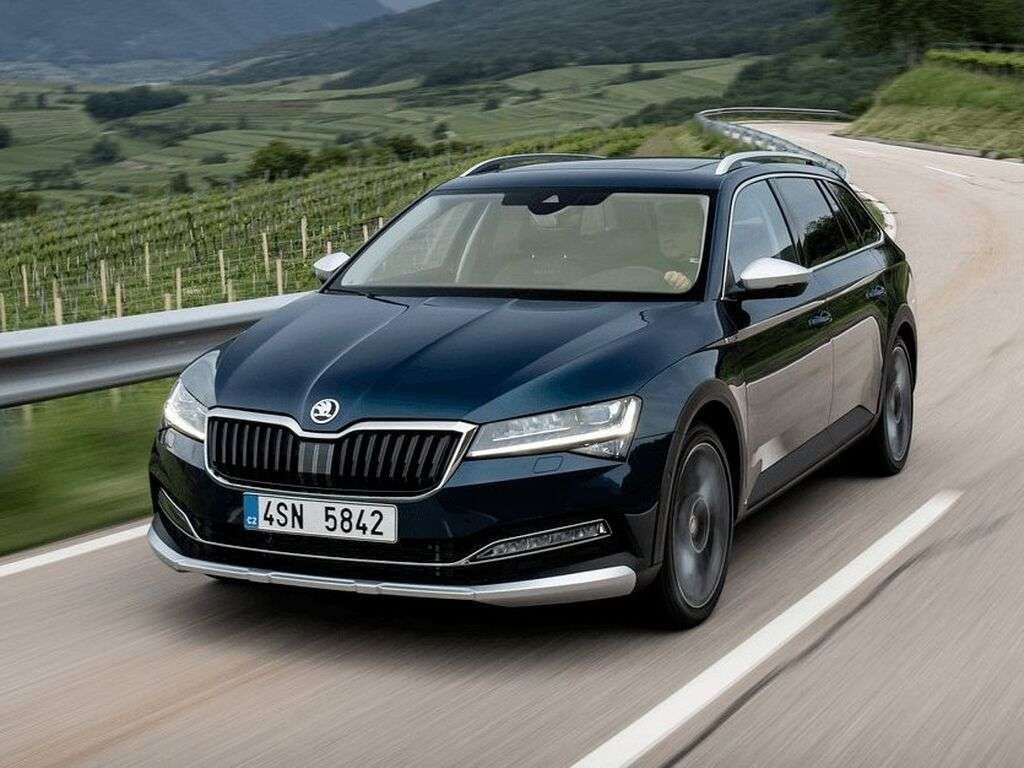 Bilmattor för Skoda Superb 2019 - 2024