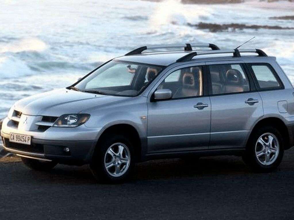 Bilmattor för Mitsubishi Outlander 2003 - 2007