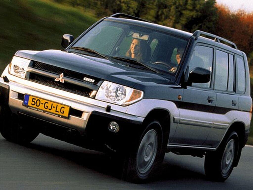 Bilmattor för Mitsubishi Pajero 2000 - 2006