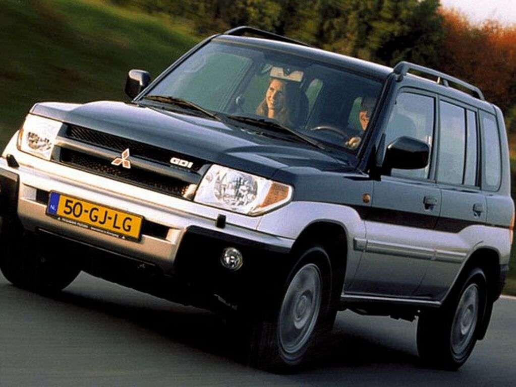 Bilmattor för Mitsubishi Pajero 2000 - 2006