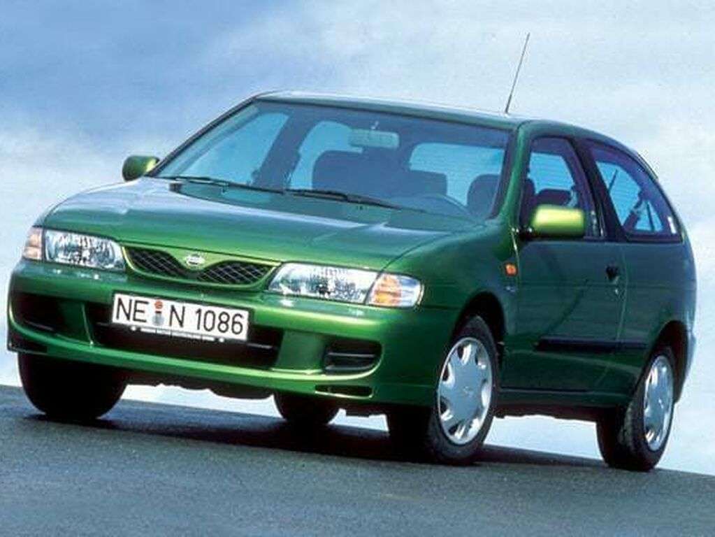 Bilmattor för Nissan Almera 1995 - 2000