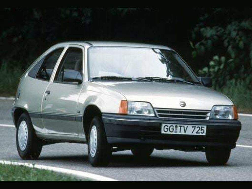 Bilmattor för Opel Kadett 1984 - 1991