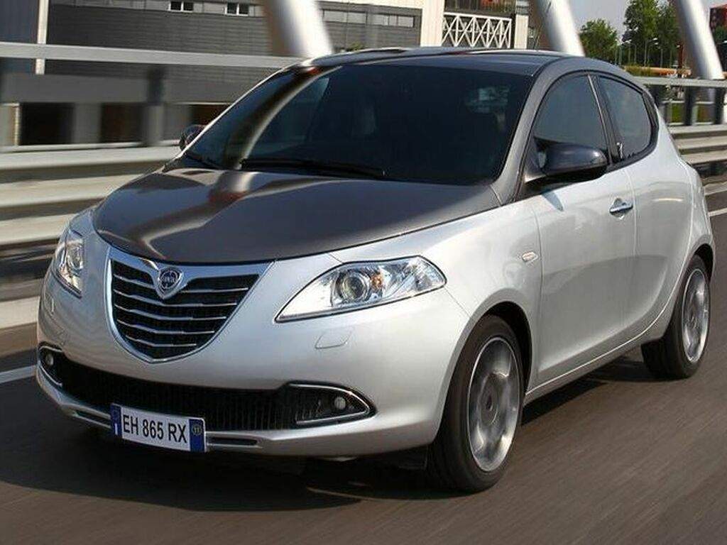 Bagagerumsmatta för Lancia Ypsilon 2011 - 2016