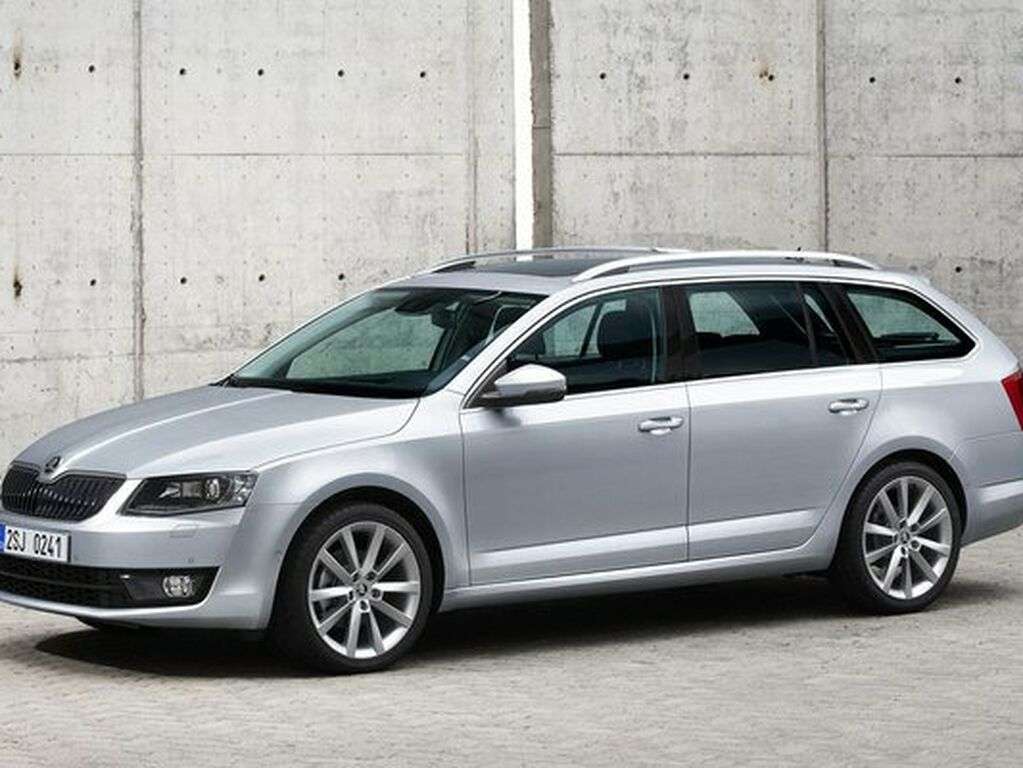 Bagagerumsmatta för Skoda Octavia 2013 - 2020