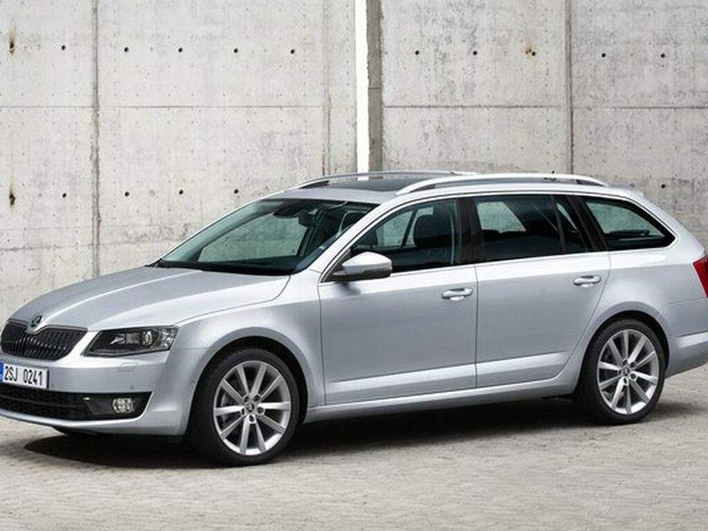 Bagagerumsmatta för Skoda Octavia 2013 - 2020