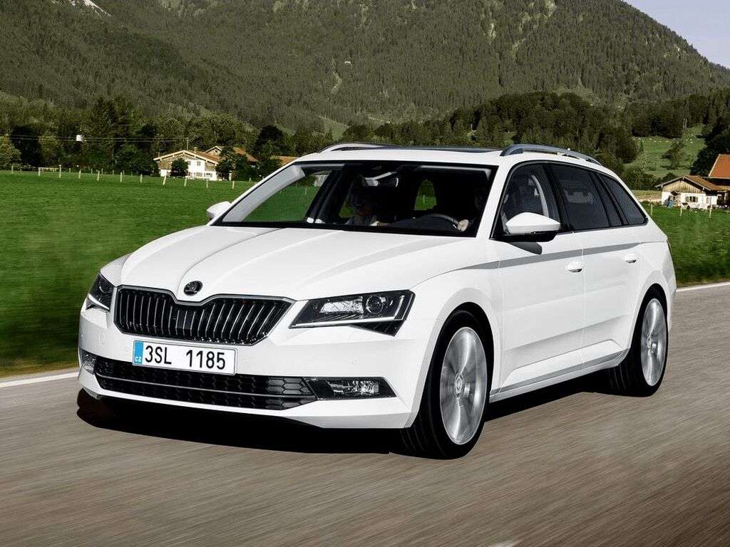 Bagagerumsmatta för Skoda Superb 2015 - 2019