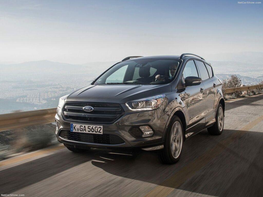 Bilmattor för Ford Kuga 2016 - 2020