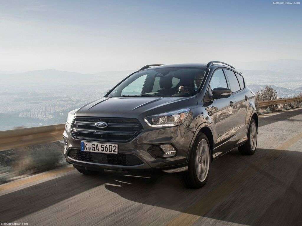 Bilmattor för Ford Kuga 2016 - 2020