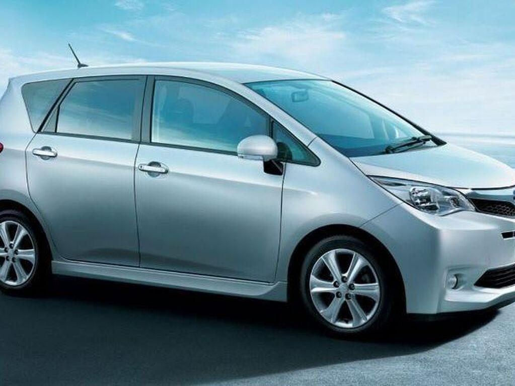 Bilmattor för Subaru Trezia 2011 - 2014