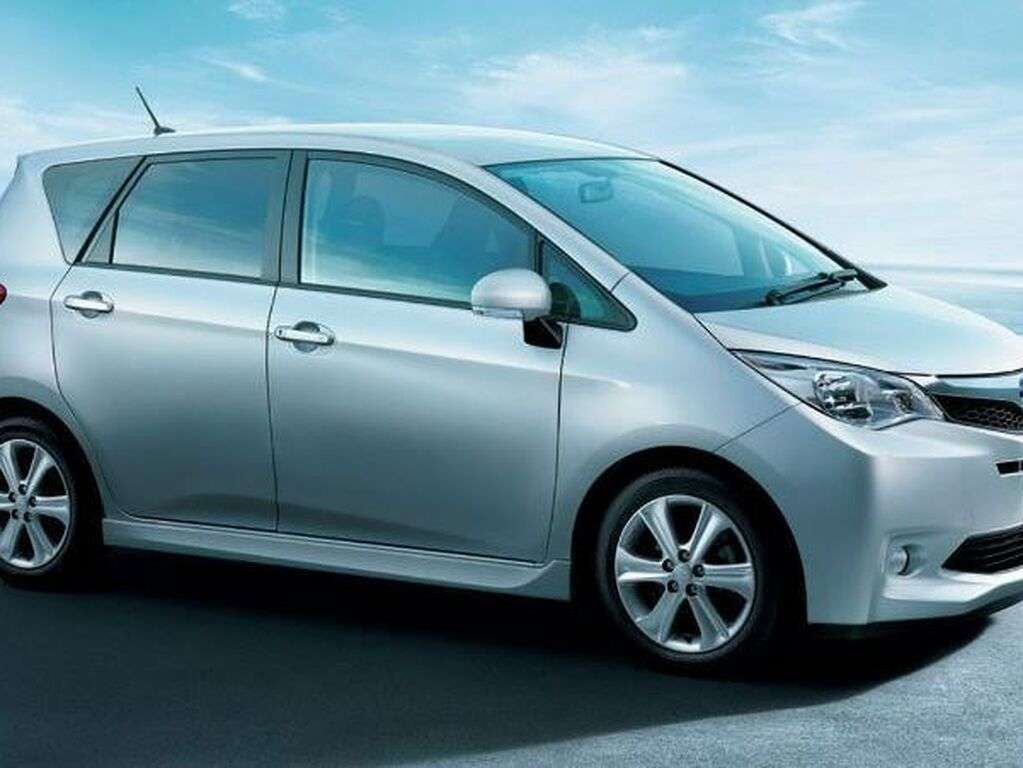 Bilmattor för Subaru Trezia 2011 - 2014