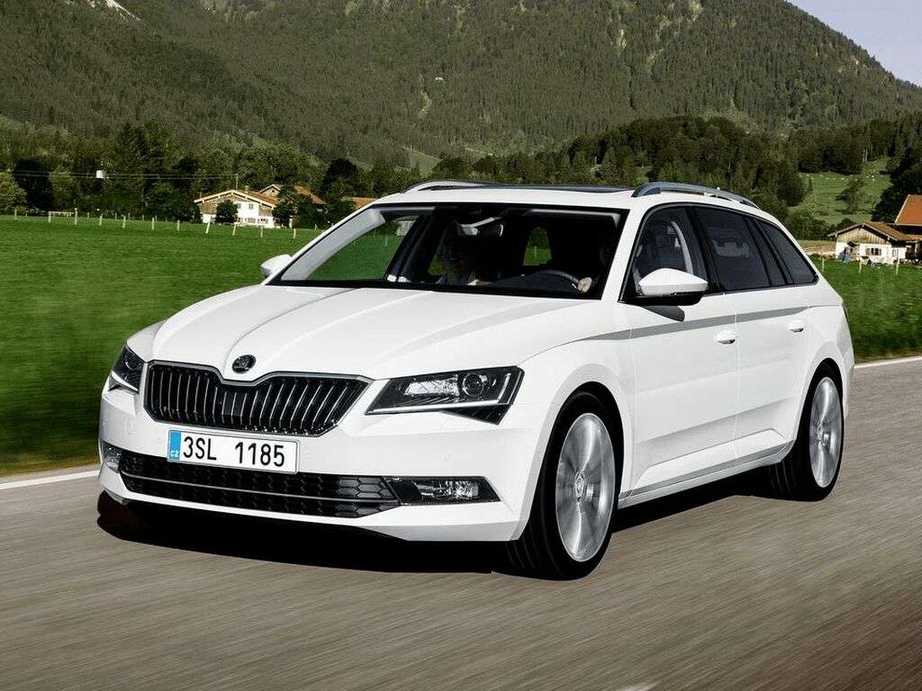 Bilmattor för Skoda Superb 2015 - 2019