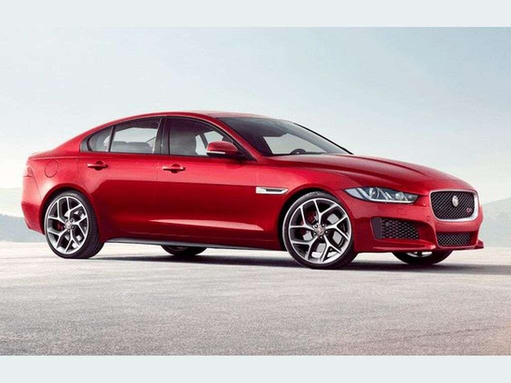 Bagagerumsmatta för Jaguar XE 2015 - 2024